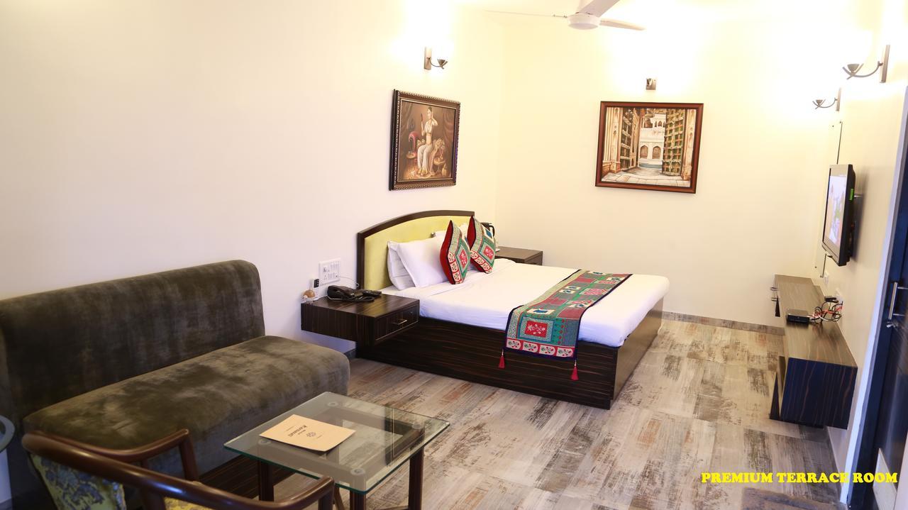 Hotel Karnavati Mount Abu Exterior photo