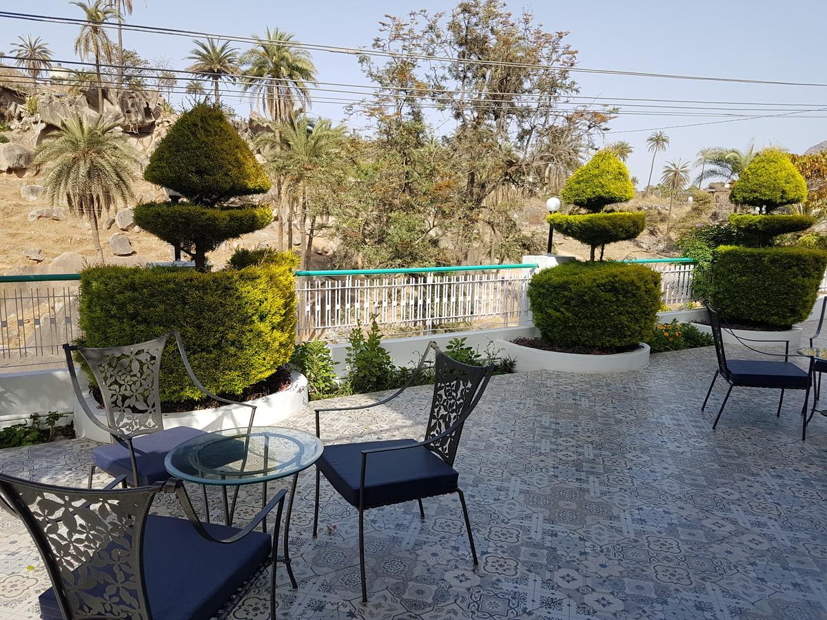 Hotel Karnavati Mount Abu Exterior photo