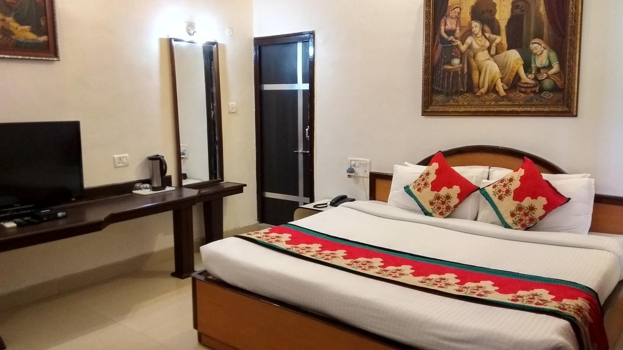 Hotel Karnavati Mount Abu Exterior photo